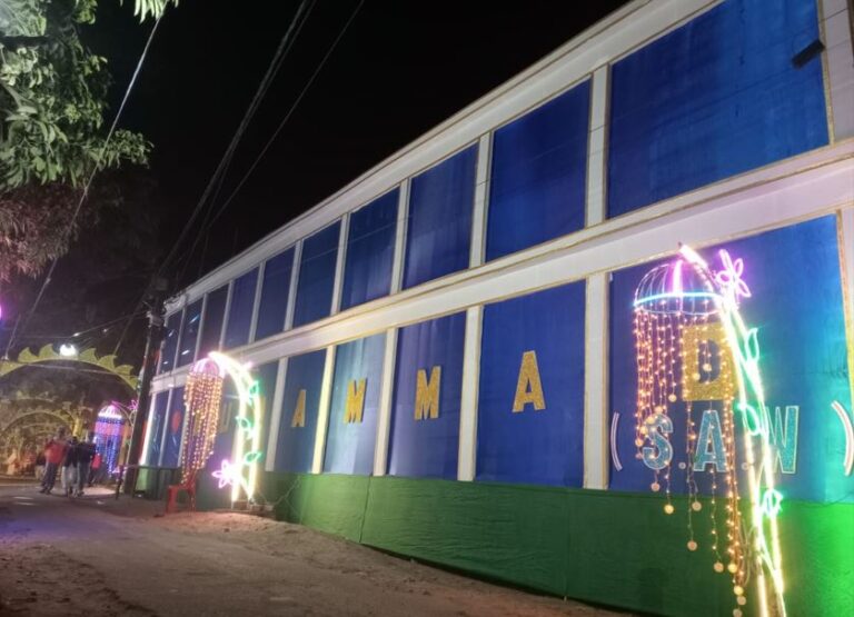 Berachampa নন্দীপাড়া ইয়ং স্টার ক্লাব সহযােগিতায় বাৎসরিক মহান ঈছালে ছওয়াব